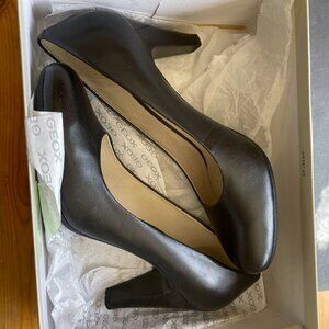 Geox Smooth Black Leather Pumps w/ Box US8-8.5